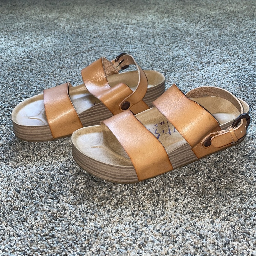BLOWFISH Adjustable Strap Sandal